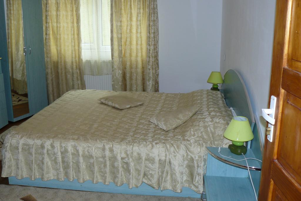 Pensiunea Vladut Bran  Oda fotoğraf